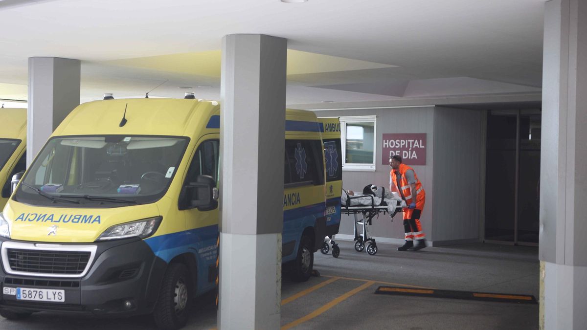 O aumento de consultas reduce en 14 días a espera para ir ao especialista