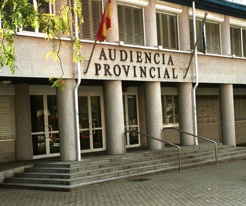 A Audiencia da Coruña condena a tres cazadores por agredir a un veciño de Boiro que lles pediu que non disparasen preto dunha casa