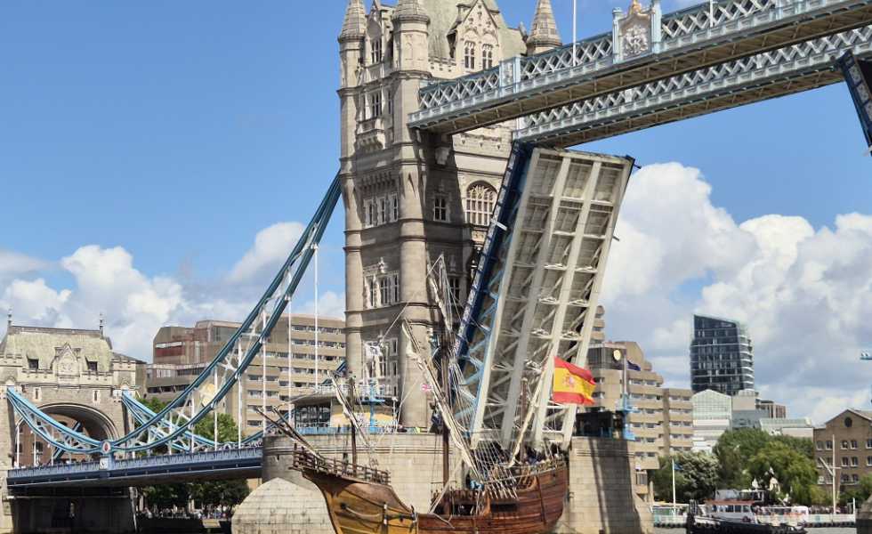 La Nao Santa María llega por primera vez a Vigo en su gran gira europea 2025