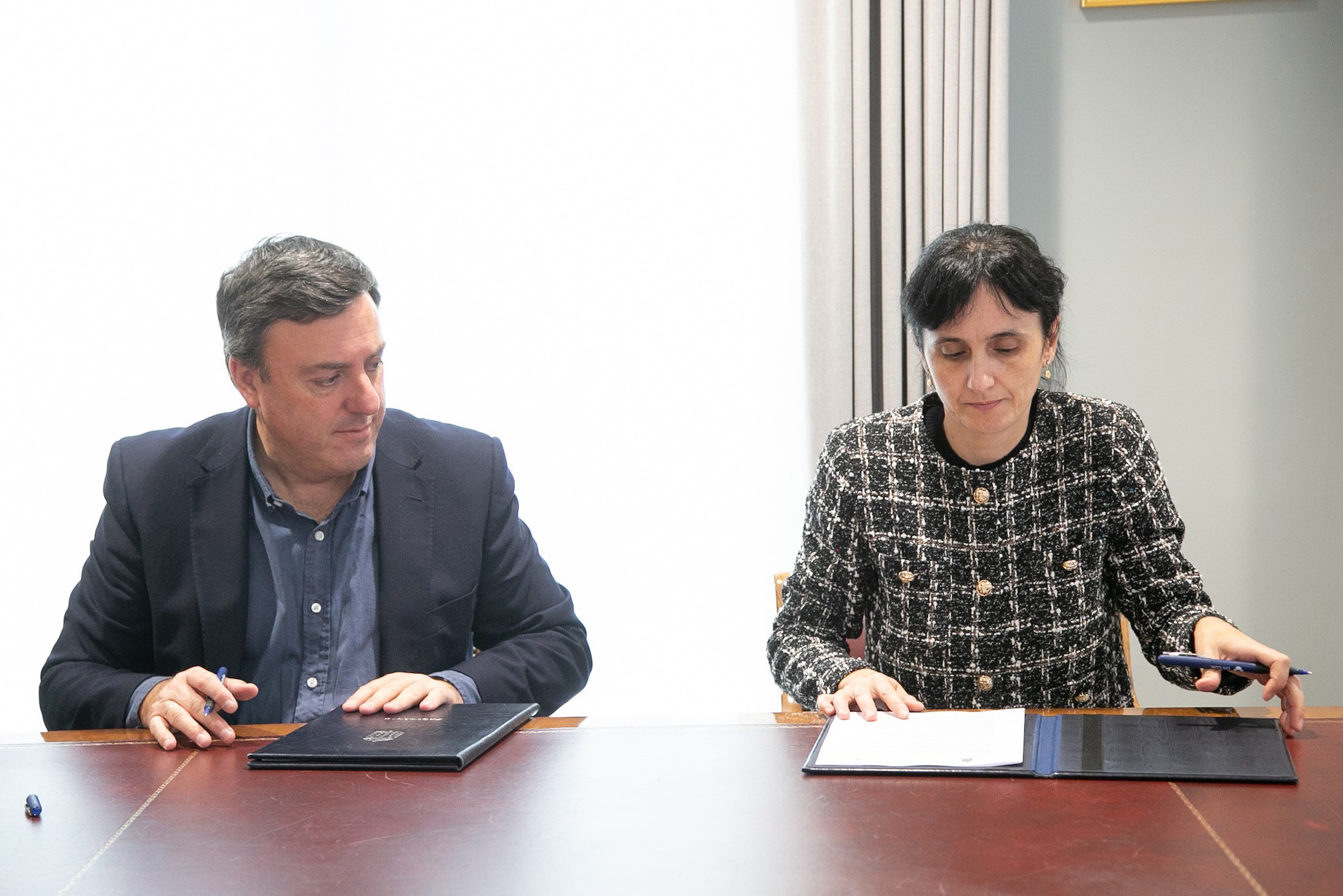 Asinase o convenio para a Casa de Acompañamento ás Persoas Maiores das Pontes