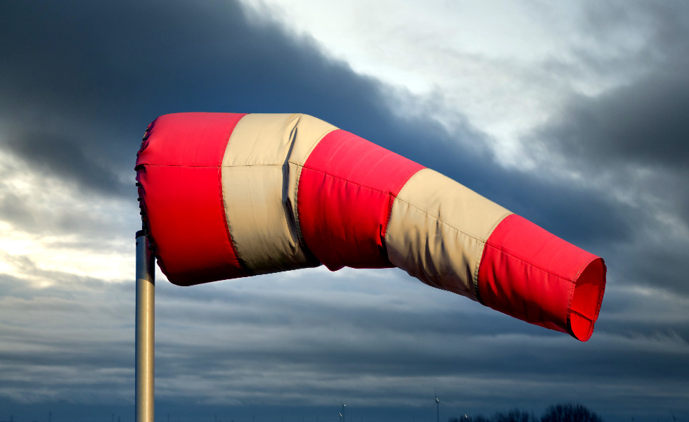 Olas de siete metros ponen la alerta naranja en toda la costa gallega