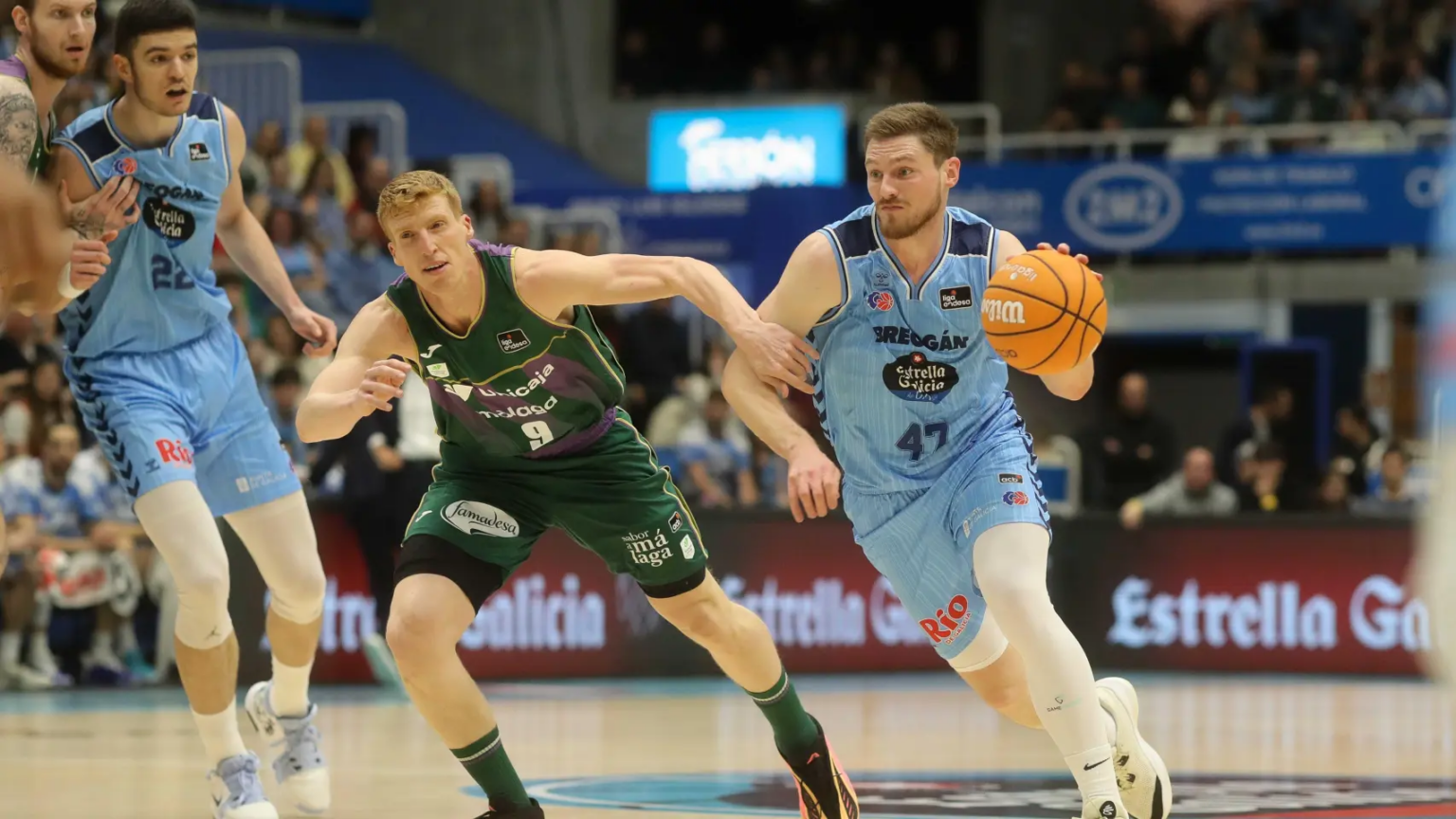 O Pazo dita sentenza: o Río Breogán arroia ao Unicaja (98-82)