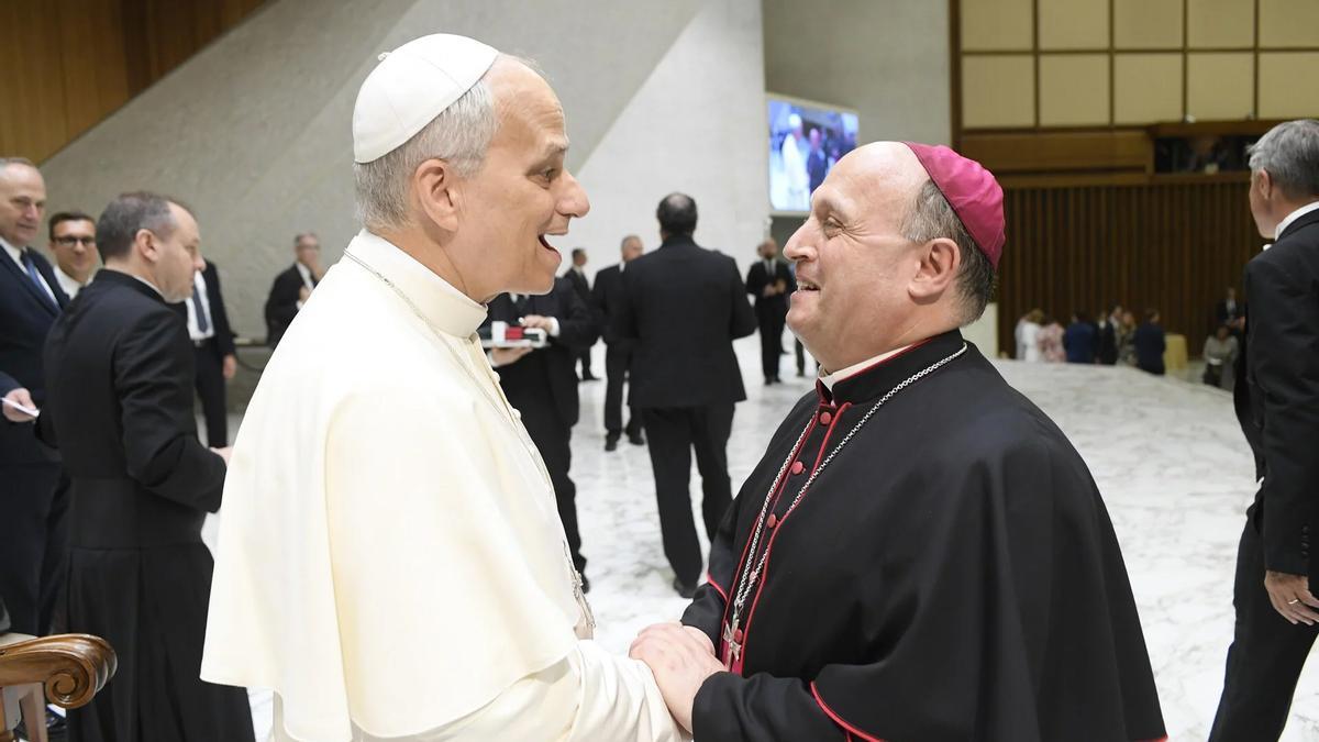 O Arcebispado asume que Santiago queda fóra da viaxe do Papa a España en 2026 e céntrase en logralo para o Ano Santo