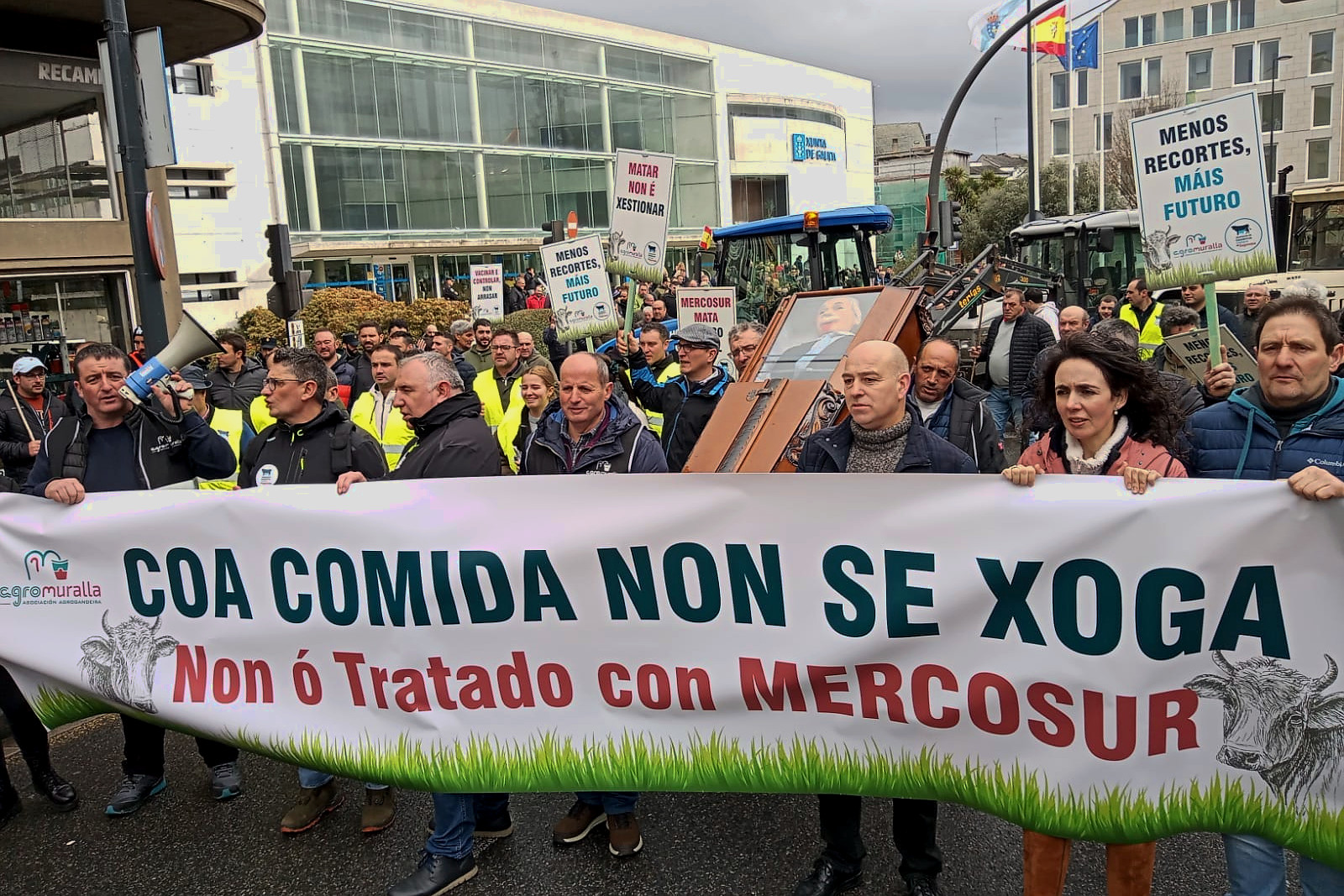 “É suicida poñer a alimentación da poboación nas mans de terceiros países”