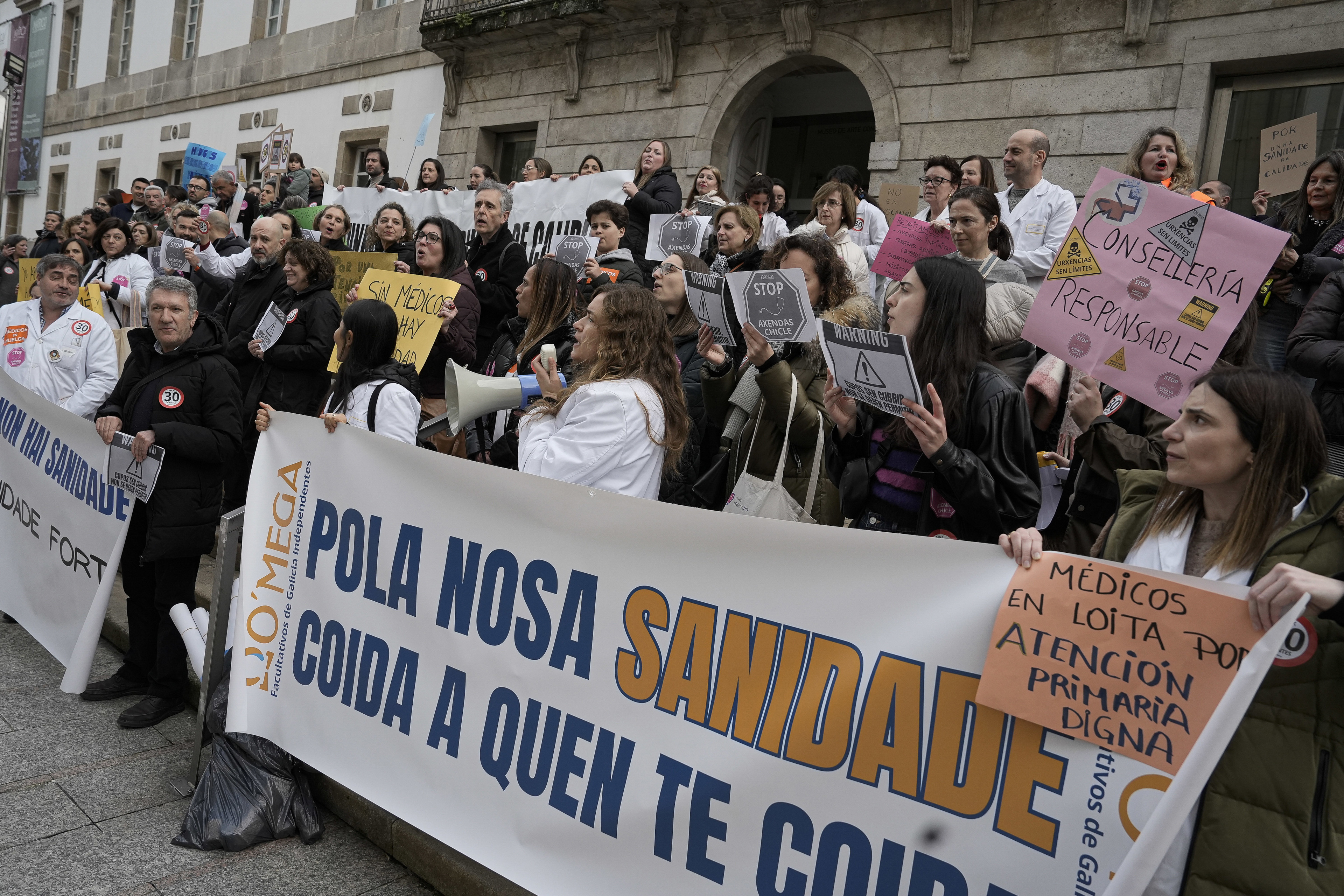 O Consello Galego de Colexios Médicos carga contra Sanidade e esixe un Estatuto Marco propio