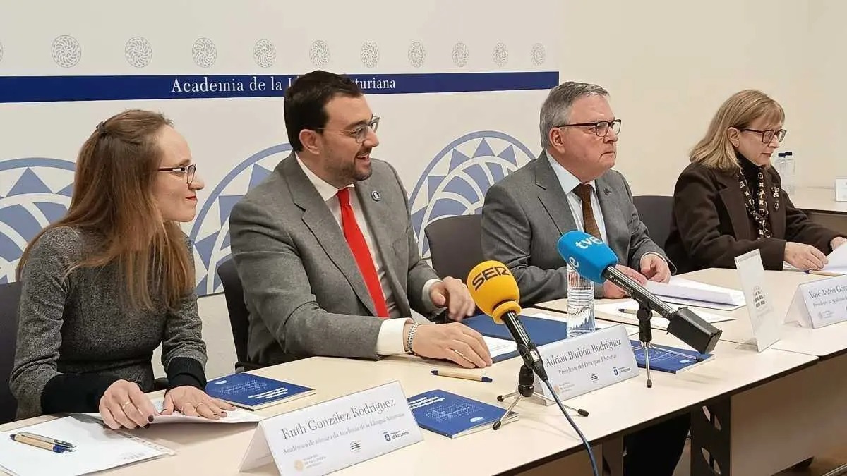 Axuntar acusa á Academia da Llingua Asturiana de bloquear comentarios críticos sobre o galego en Asturias