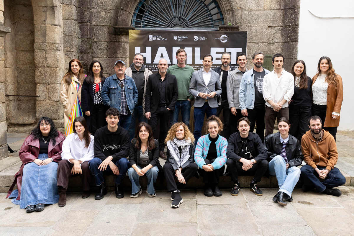 O Centro Dramático Galego estrea “Hamlet”, proposta de gran formato (con 16 intérpretes) que poderá verse en Santiago ata o 3 de maio