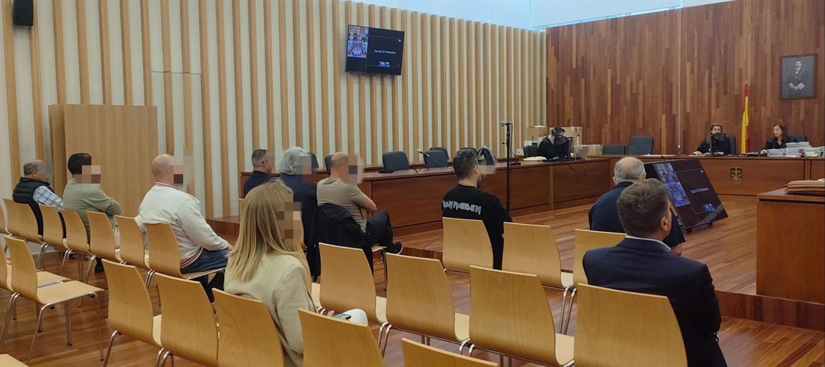 Os acusados da trama de narcolanchas, "perfectamente coñecedores" de que era "xénero prohibido", segundo a Garda Civil
