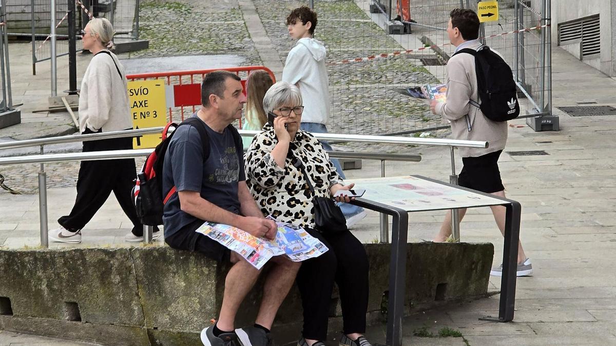 Galicia cambia o modelo do turismo de excursión: menos volume de viaxeiros pero máis gasto económico