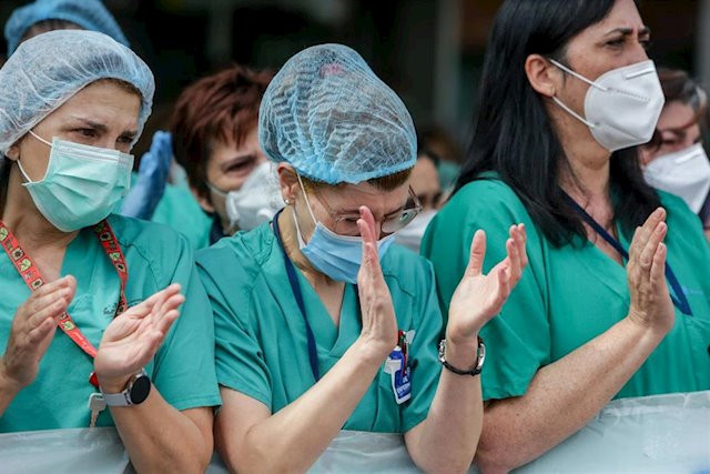 Conmoción e tristeza no CHUS pola morte do neumólogo compostelán Juan Suárez, clave na pandemia