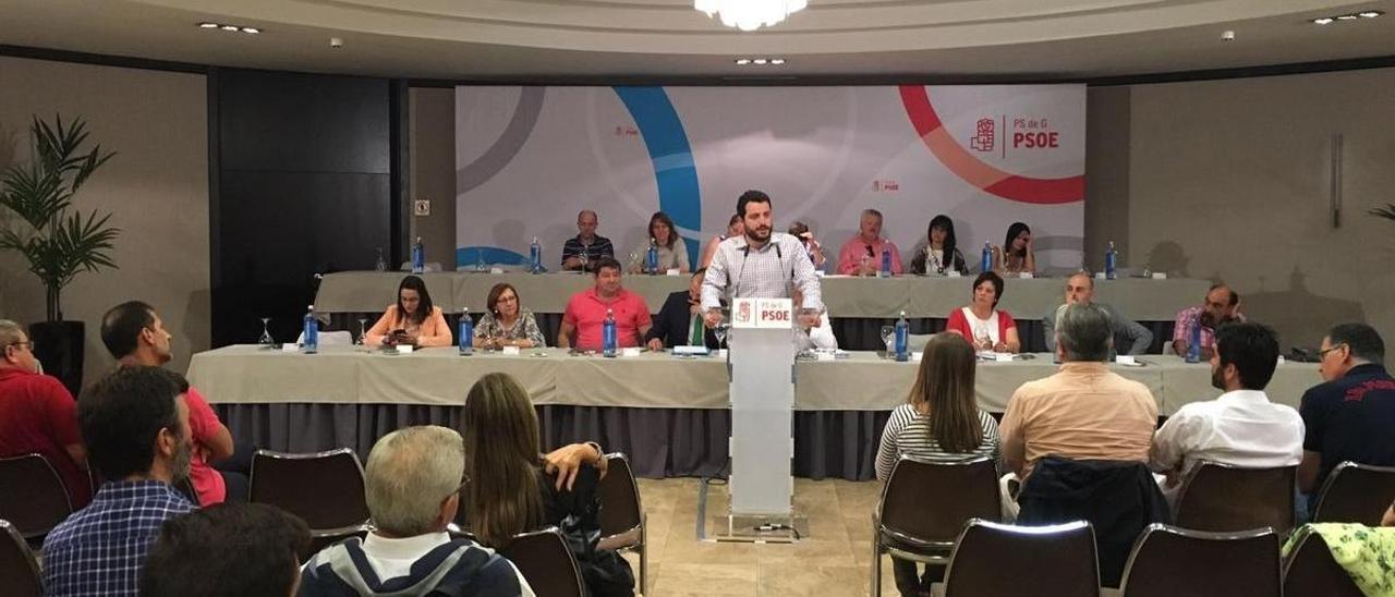 Da Coruña a Lisboa: o rastro dos contratos que pon baixo sospeita ao exlíder do PSOE coruñés Emilio Vázquez