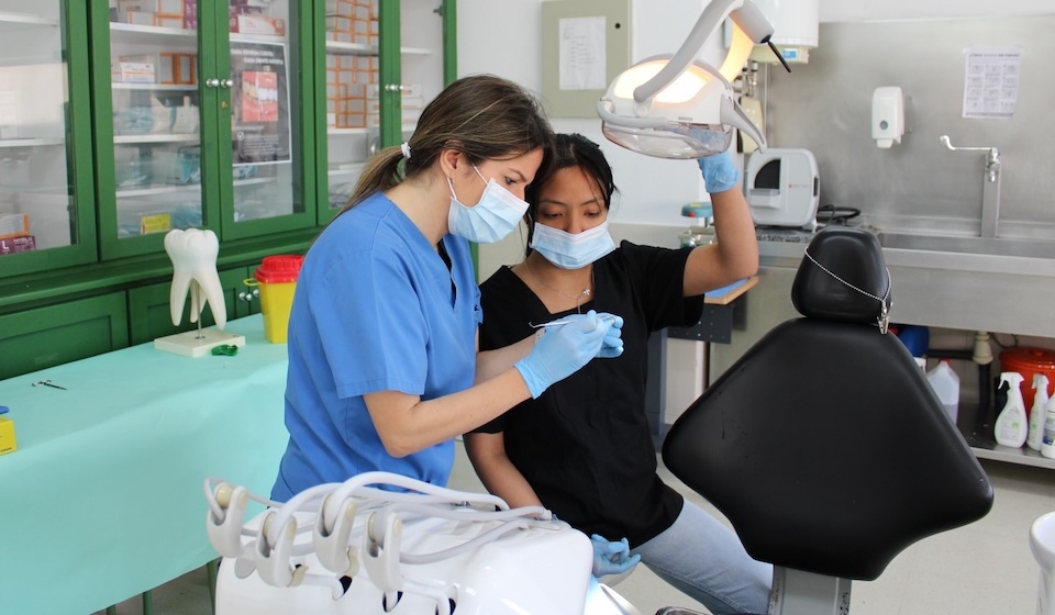 O IES Agra de Raíces abre as portas do seu pioneiro Ciclo Superior de Hixiene Bucodental