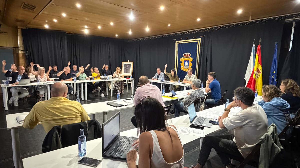 O Concello de Ribeira aproba definitivamente o proxecto da nova bancada do Campo de Fútbol de Carreira