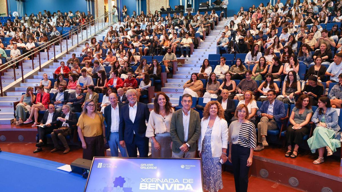 Así son os 1.012 docentes que se incorporan ás aulas galegas: 32 anos de media e destino en 194 municipios